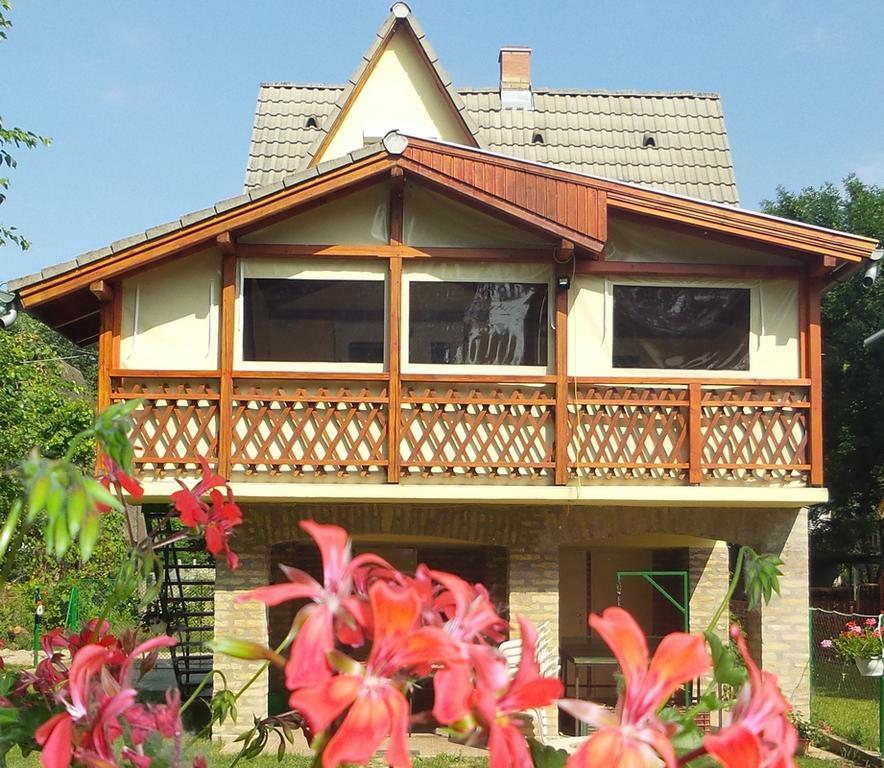 Vila Tiszavirag Vendeghaz Segedín Exteriér fotografie