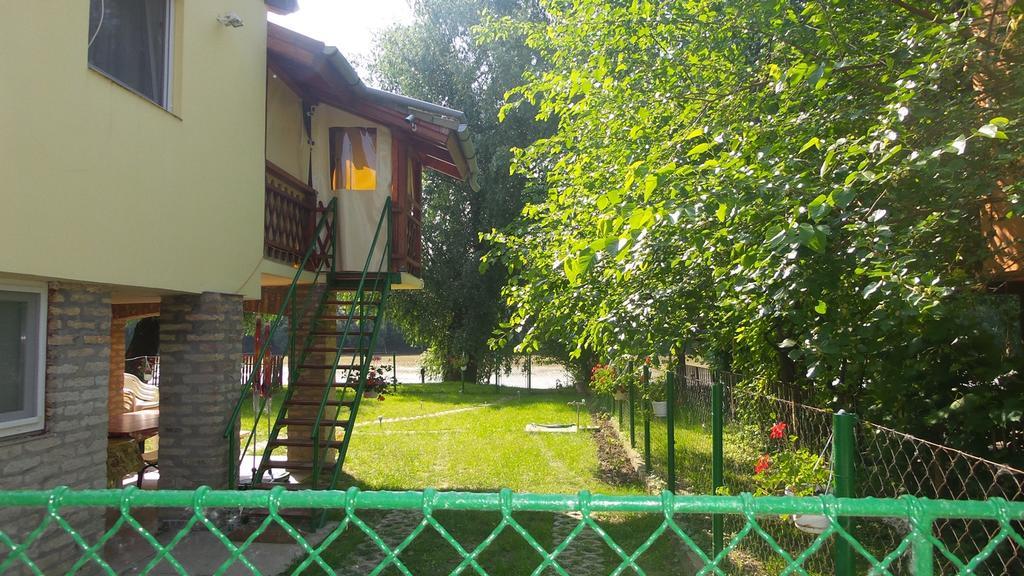 Vila Tiszavirag Vendeghaz Segedín Exteriér fotografie