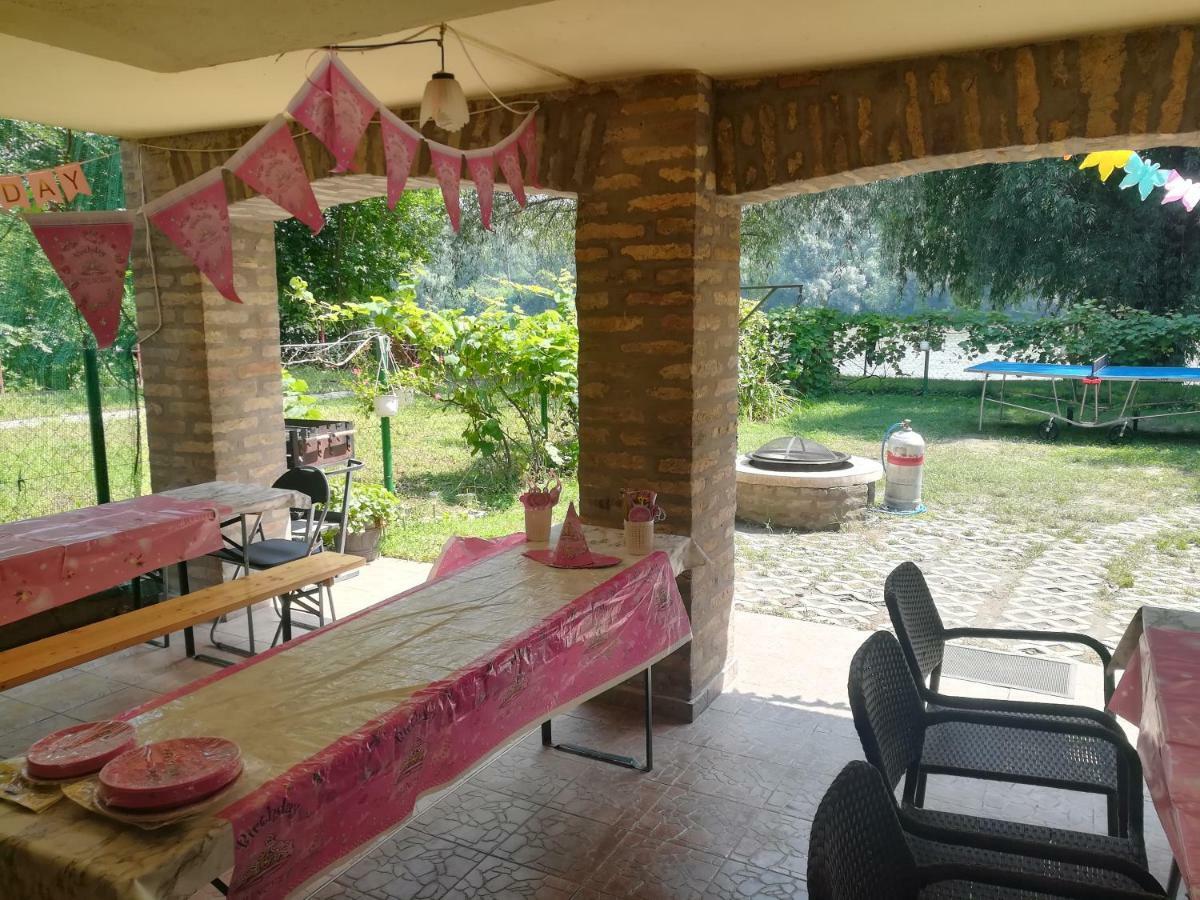 Vila Tiszavirag Vendeghaz Segedín Exteriér fotografie